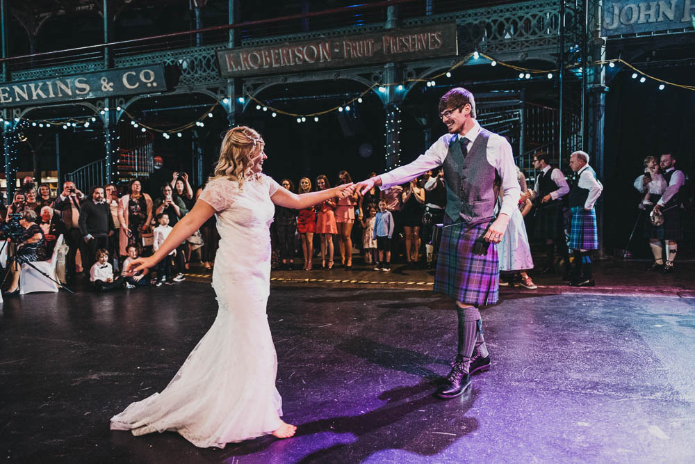 How can you make it easier for your wedding photographer to get great shots?